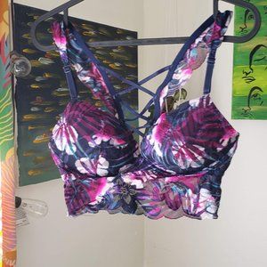 BUTTERFLY VS BRALETTE